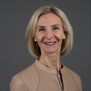 Meet your Posher, Leeann